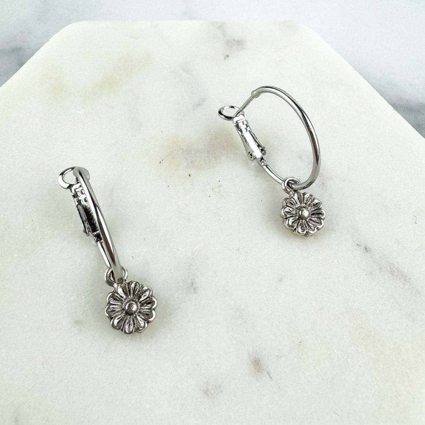 Cute Flower Earring, Nickel-Free Silver Plated Pewter | Lightweight Fun Hoop Earring | Leverback Hoop | Double sided Daisy Hoop