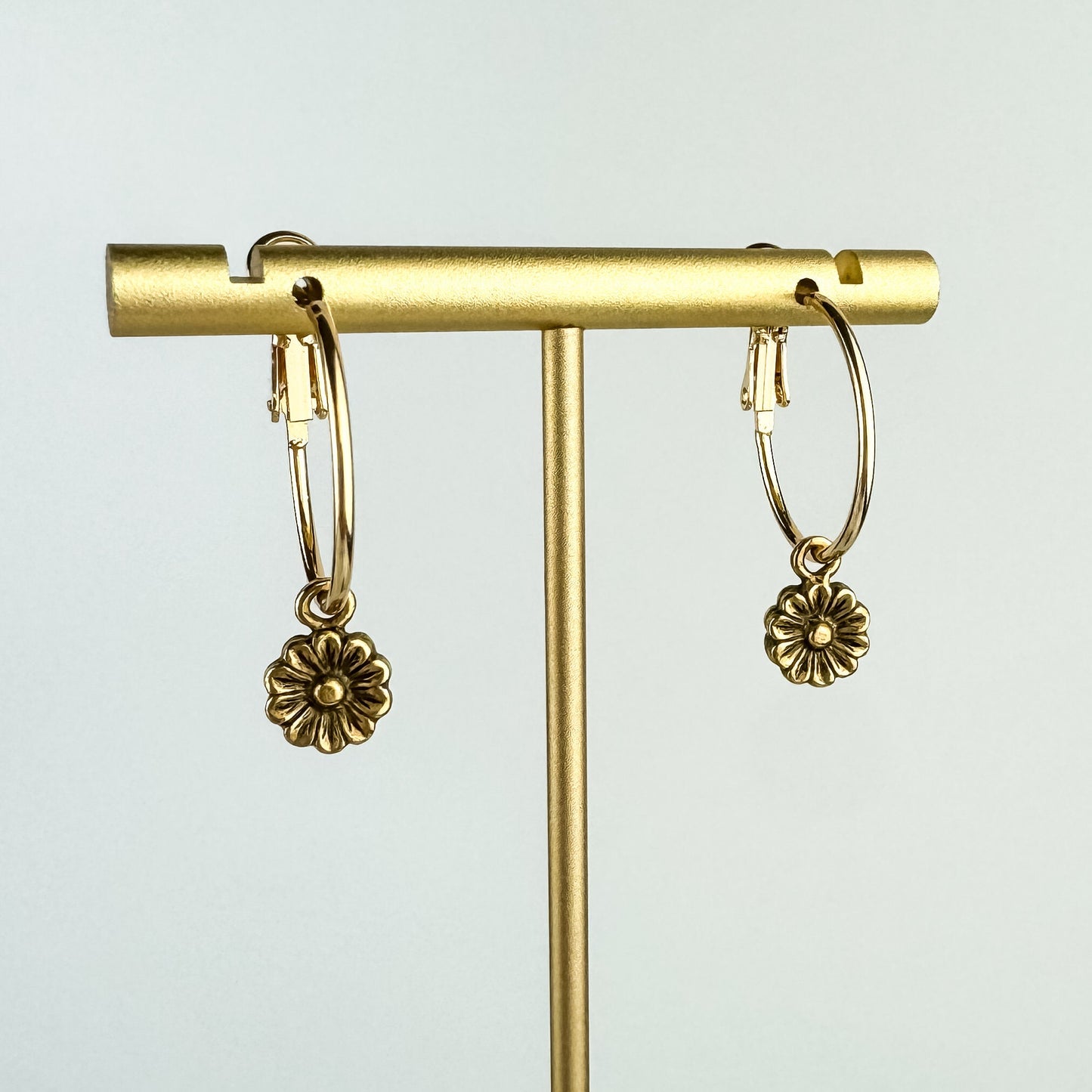 Cute Flower Earring, Nickel-Free Gold Plated Pewter | Lightweight Fun Hoop Earring | Leverback Hoop | Double sided Daisy Hoop