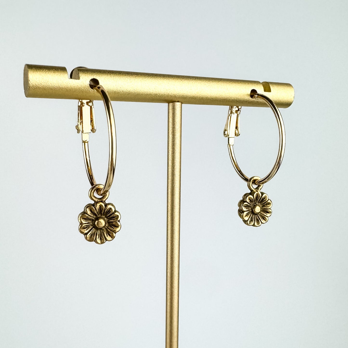 Cute Flower Earring, Nickel-Free Gold Plated Pewter | Lightweight Fun Hoop Earring | Leverback Hoop | Double sided Daisy Hoop