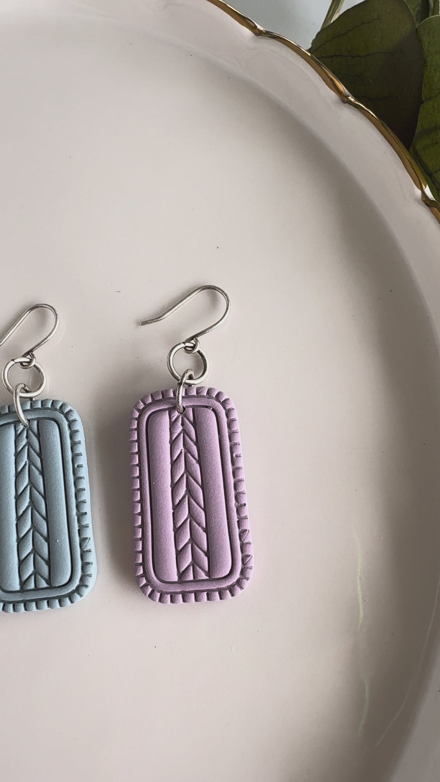 Viv drop clay earring